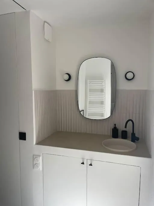 Appartement Parisien דירה